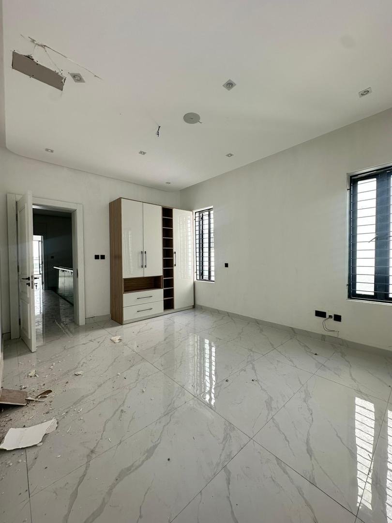 5 Bedroom Fully Detached Duplex - Image 8