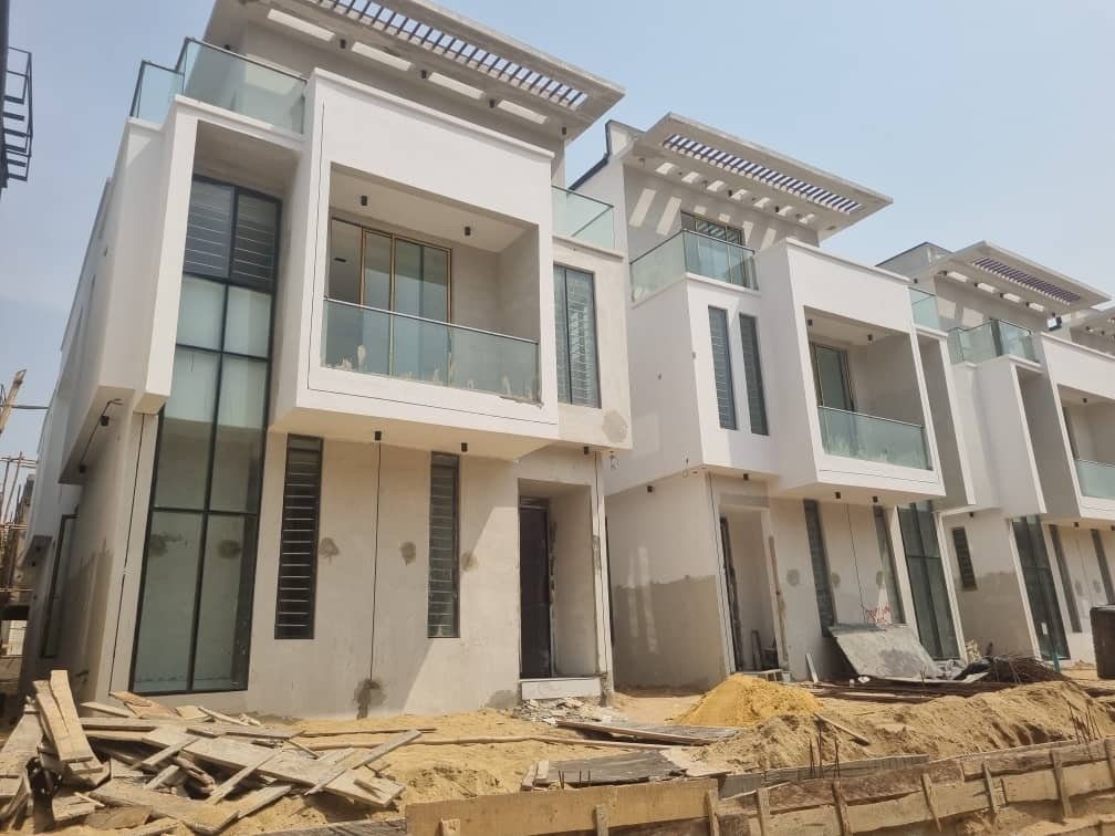 5 Bedroom Fully Detached Duplexes