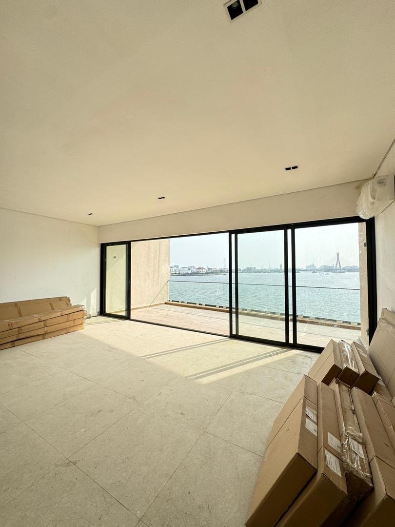 5 Bedroom Terraced Duplex - Image 3