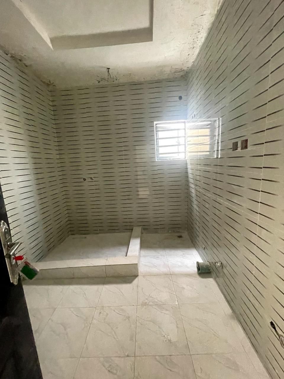 Exquisitely Modern Spacious 4 Bedroom Fully Detached Duplex With A Standard Room BQ In A Secured Estate. - Image 4