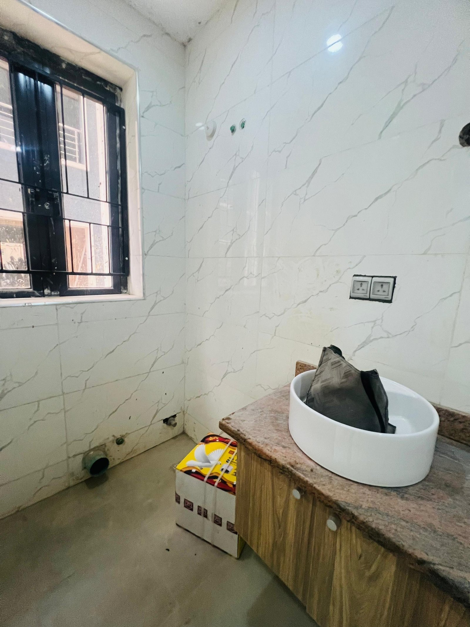 Eye Catchy 2 Bedroom Apartment In A Secured Estate. - Image 6