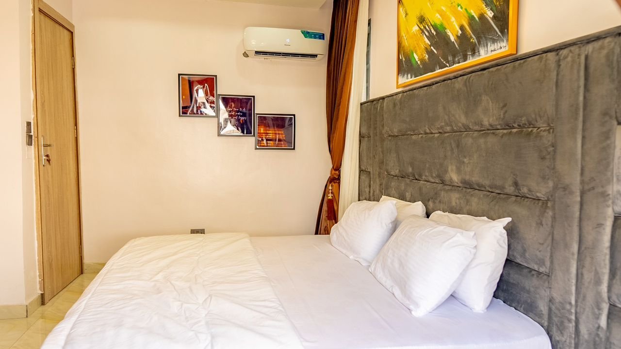 Short & Long Stay Apartment - Image 7