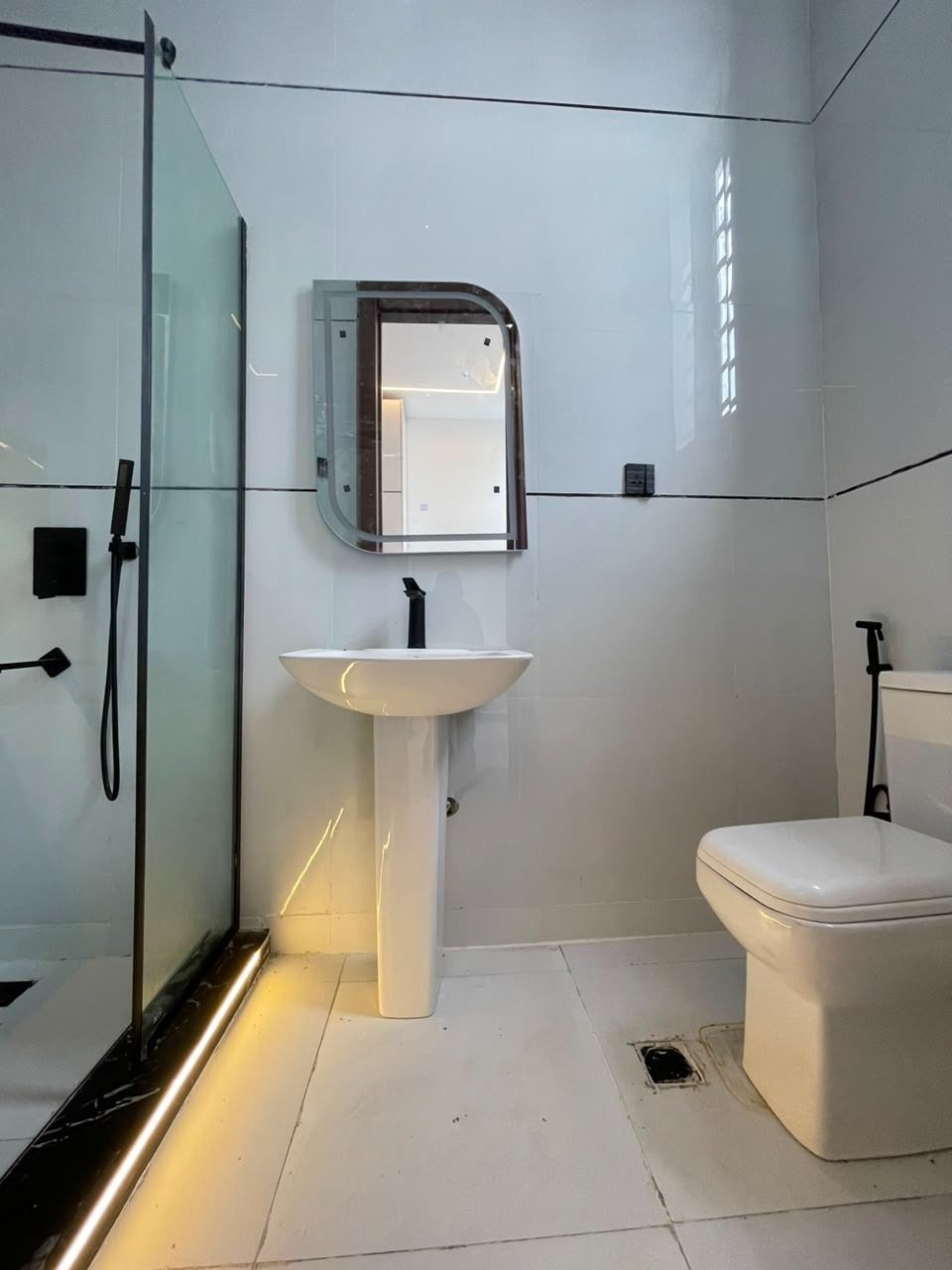 4 Bedrooms Detached Duplex with BQ - Image 12