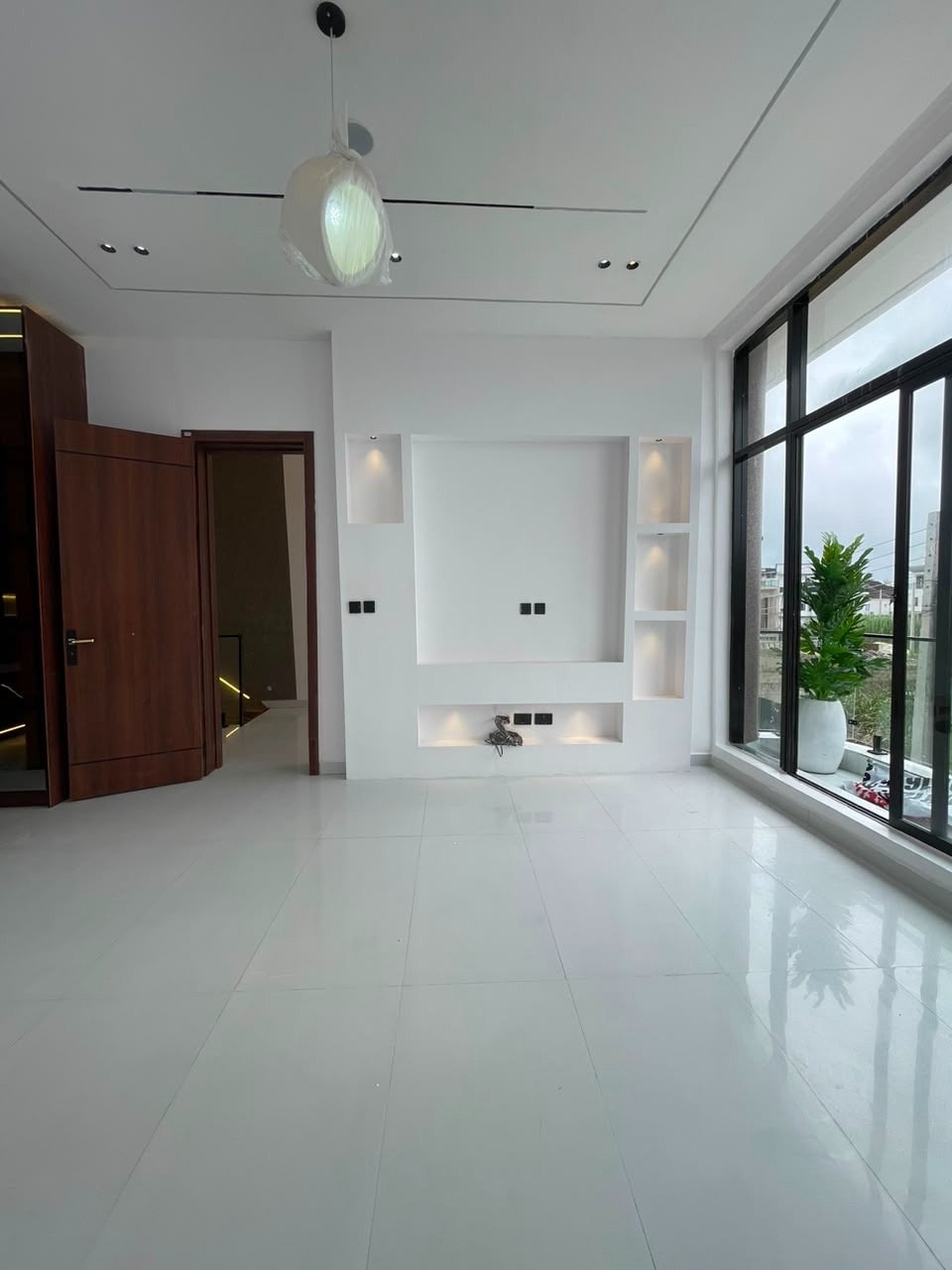 4 Bedrooms Detached Duplex with BQ - Image 3