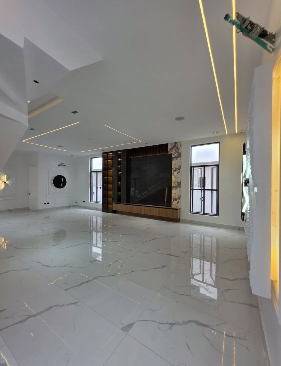 5 Bedroom Fully Detached Duplex With BQ, Private Cinema & Swimming Pool. - Image 3