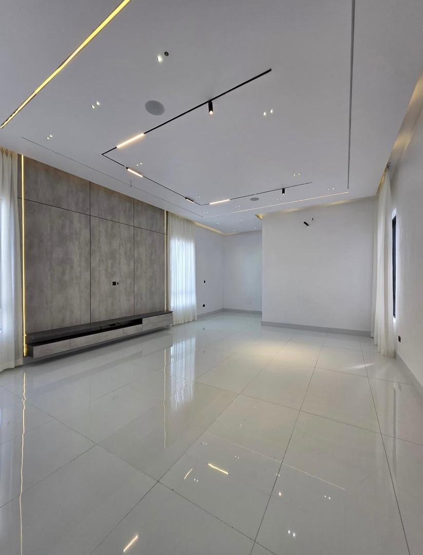 5 Bedroom Fully Detached Duplex With Bq - Image 2