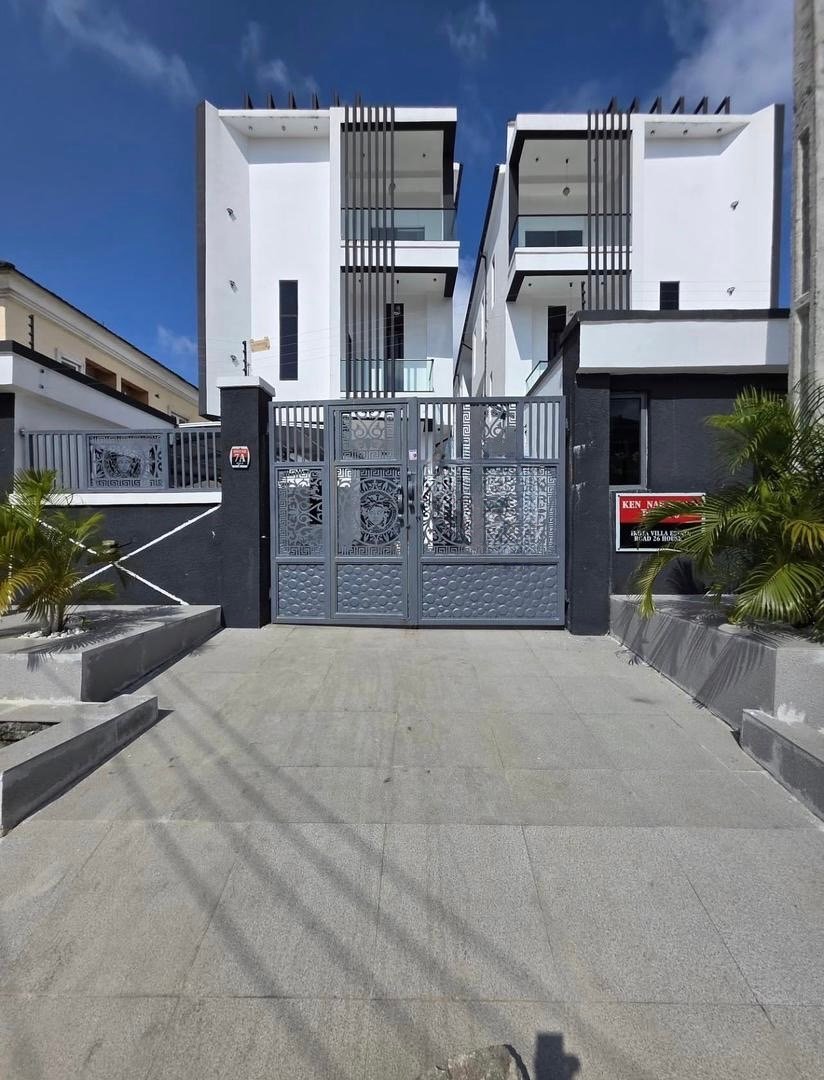 Bedroom Fully Detached Duplex With Bq And Swimming Pool