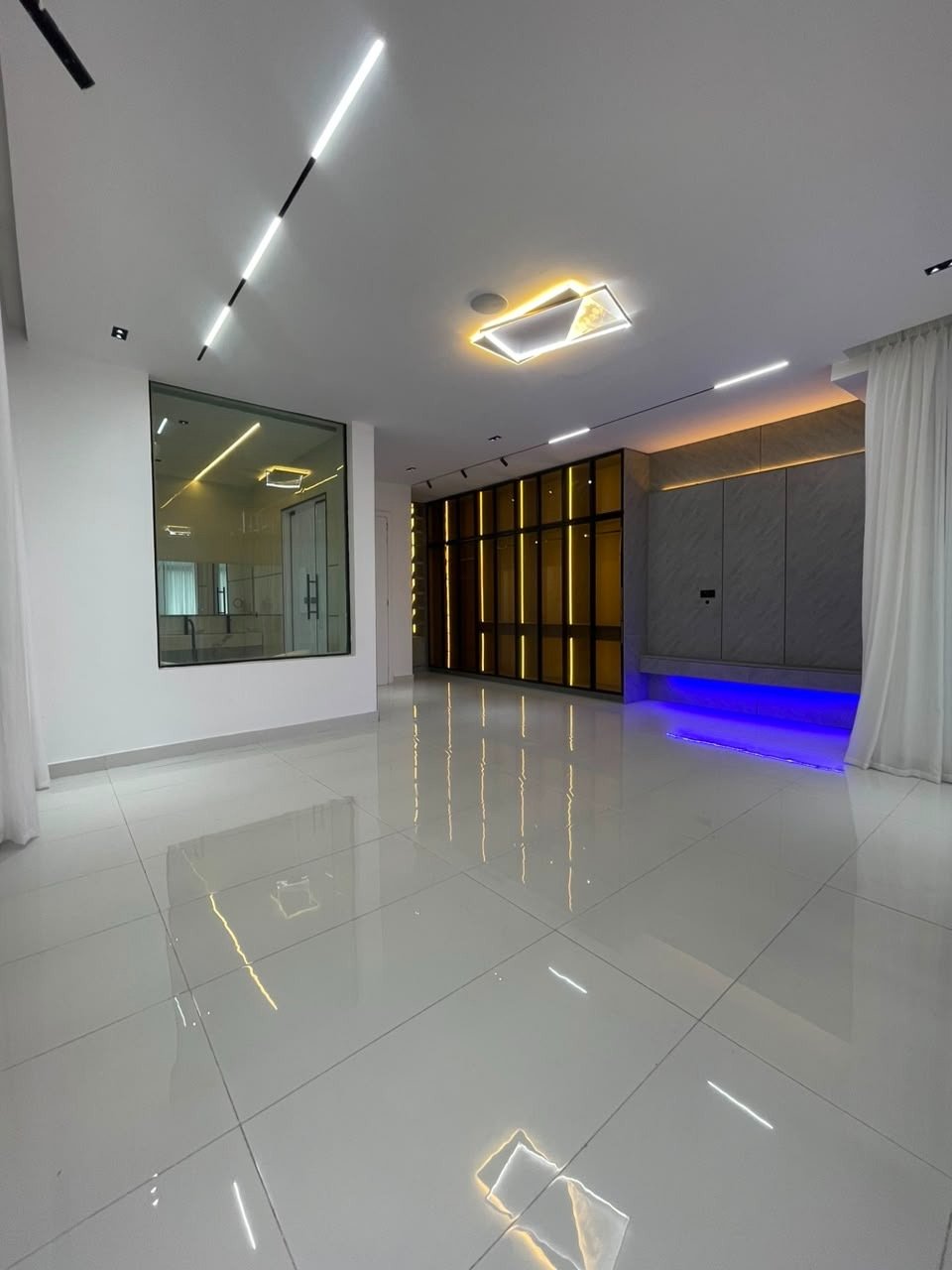 5 Bedroom Fully Detached Duplex With Bq And Swimming Pool - Image 4