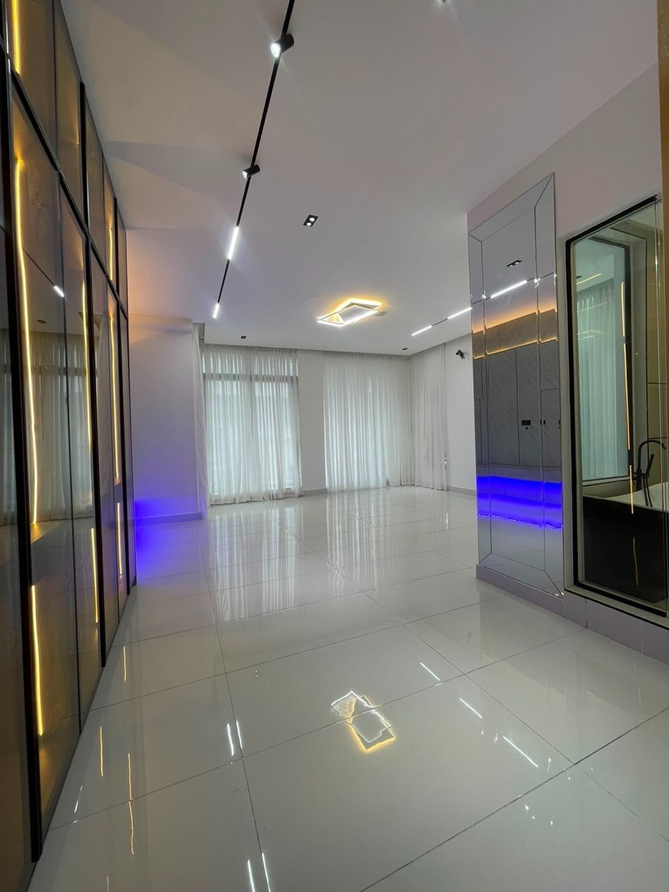 5 Bedroom Fully Detached Duplex With Bq And Swimming Pool - Image 7